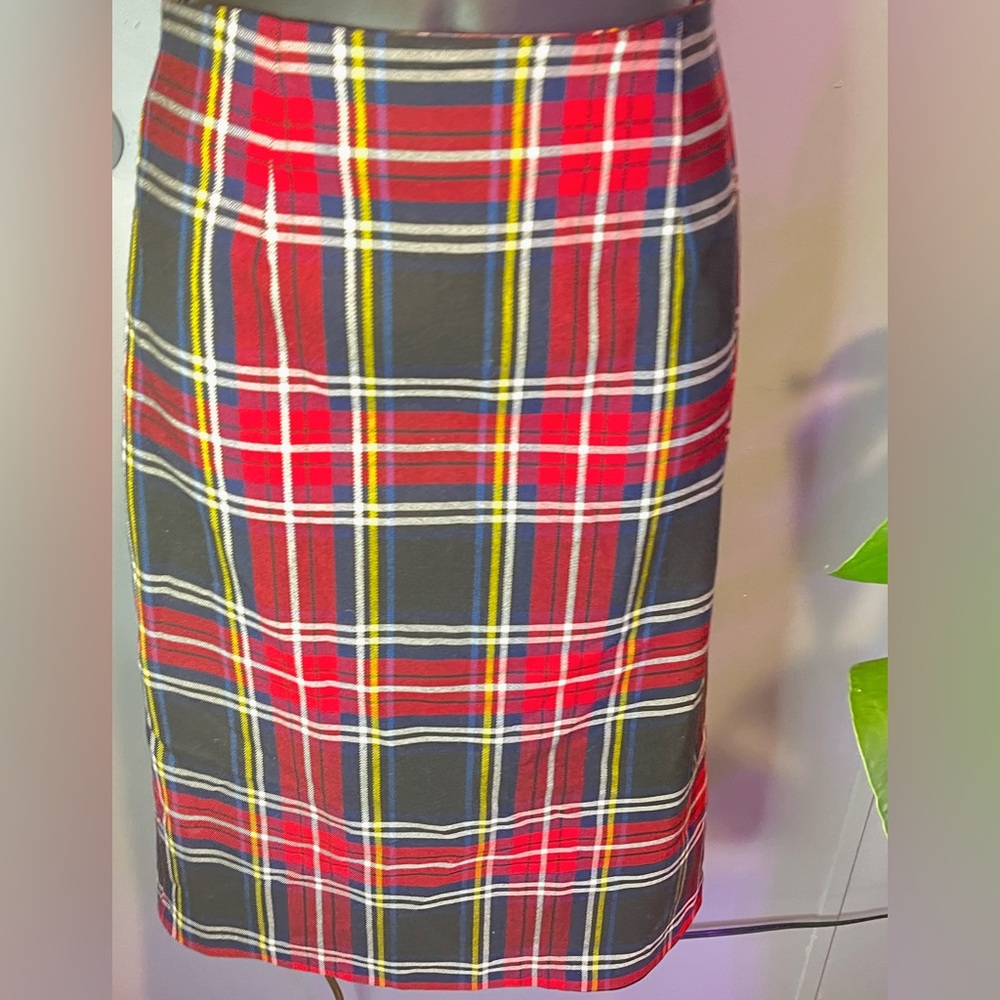 BB Dakota plaid pencil skirt with slit, size 4